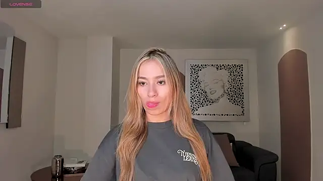 Snapshot of AmaiaHaywood chatting on January 11, 11:39 am AmaiaHaywood online show from January 11, 11:39 am