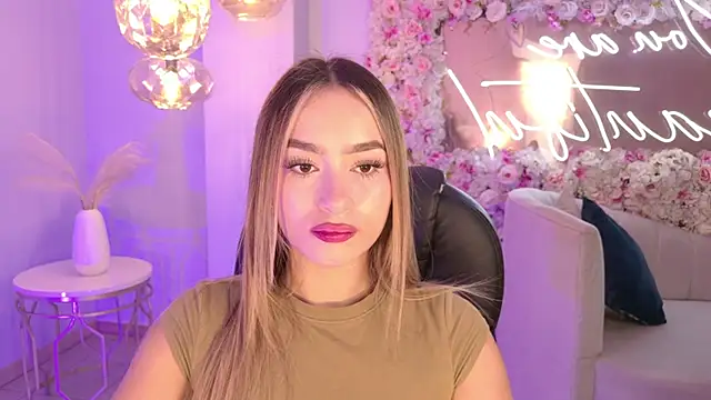 Snapshot of AmaiaHaywood chatting on October 29, 4:44 am AmaiaHaywood online show from October 29, 4:44 am