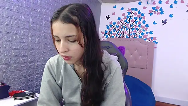 Snapshot of AngelaTurizo chatting on November 5, 7:00 am AngelaTurizo online show from November 5, 7:00 am