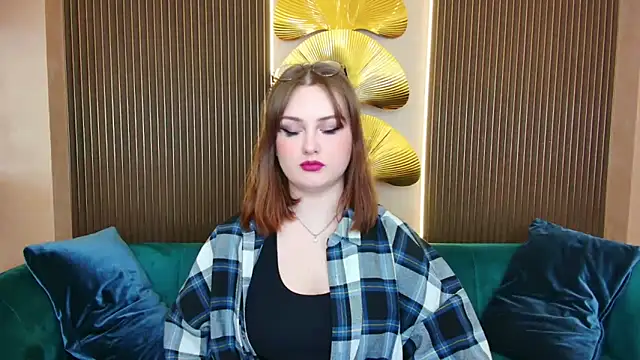 Snapshot of Kendra_Parlow chatting on March 7, 10:13 am Kendra Parlow online show from March 7, 10:13 am