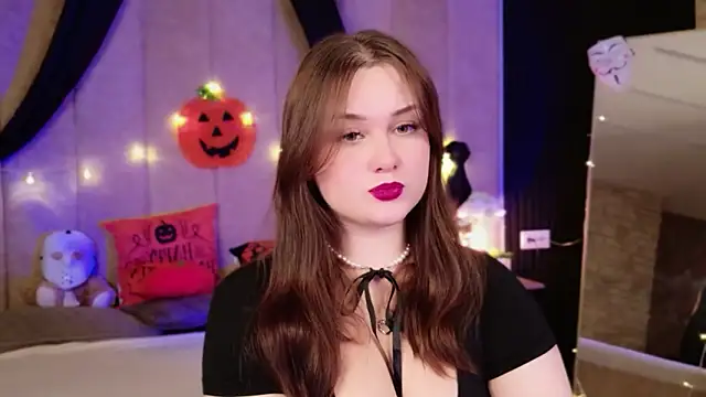 Kendra Parlow online show from October 30, 8:39 pm