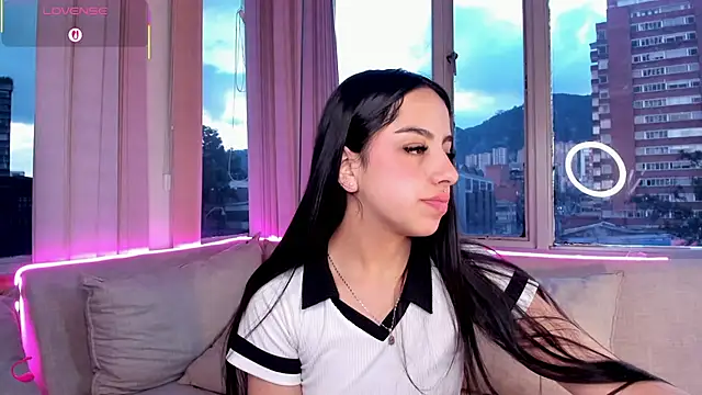 Daphne chers online show from October 25, 9:26 pm