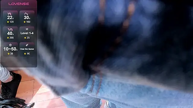 Daphne chers online show from October 29, 7:35 pm