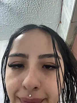 Daphne chers online show from March 20, 3:35 pm