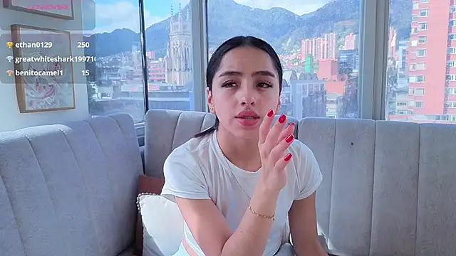 Daphne chers online show from February 20, 8:00 pm