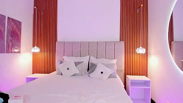 khloe-sweet online show from February 11, 12:16 pm