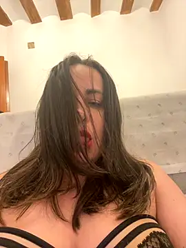 laarti online show from October 28, 3:00 pm