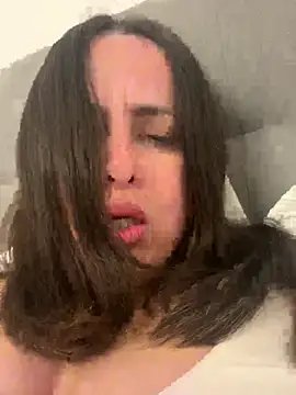 laarti online show from October 25, 8:53 pm