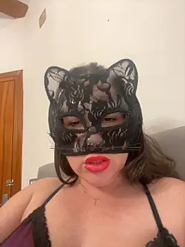 laarti online show from November 28, 4:51 pm