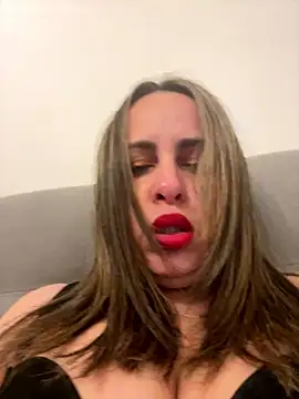 Snapshot of laarti chatting on January 9, 9:00 pm laarti online show from January 9, 9:00 pm