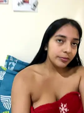 Snapshot of ariana_sweet87 chatting on October 20, 7:03 pm ariana sweet87 online show from October 20, 7:03 pm