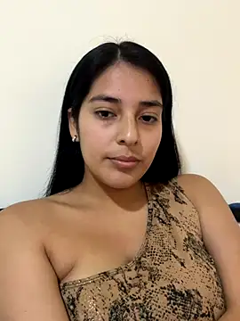 Snapshot of ariana_sweet87 chatting on October 16, 6:05 pm ariana sweet87 online show from October 16, 6:05 pm