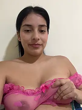 Snapshot of ariana_sweet87 chatting on February 27, 6:41 pm ariana sweet87 online show from February 27, 6:41 pm