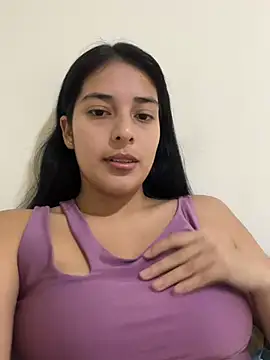 Snapshot of ariana_sweet87 chatting on February 13, 3:12 pm ariana sweet87 online show from February 13, 3:12 pm