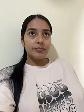 Snapshot of ariana_sweet87 chatting on November 5, 6:11 pm ariana sweet87 online show from November 5, 6:11 pm