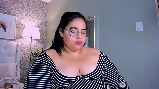 Snapshot of _michel_bbw chatting on February 21, 2:28 am michel bbw online show from February 21, 2:28 am