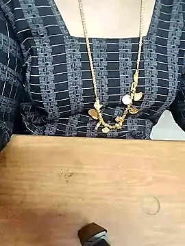 Tamil Radha online show from October 4, 5:47 pm