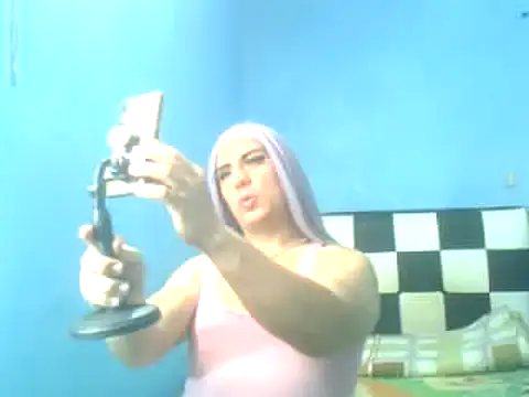 Snapshot of DivinaTransStrella chatting on February 17, 6:06 pm DivinaTransStrella online show from February 17, 6:06 pm