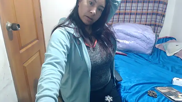 Siblleyx online show from May 12, 10:27 pm