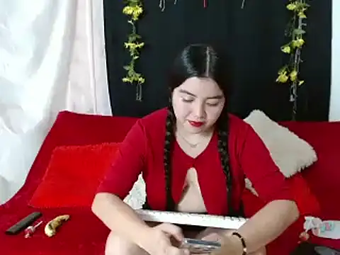 AlejaHottyX online show from February 5, 2:19 am