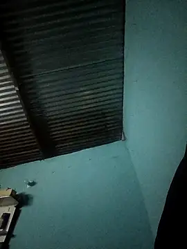 Snapshot of Ariell_Kieran chatting on December 3, 2:45 am Ariell Kieran online show from December 3, 2:45 am