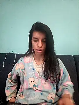 Snapshot of Ariell_Kieran chatting on November 21, 8:52 pm Ariell Kieran online show from November 21, 8:52 pm