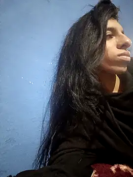 Snapshot of Ariell_Kieran chatting on December 4, 11:59 pm Ariell Kieran online show from December 4, 11:59 pm