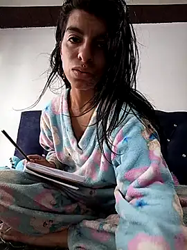 Snapshot of Ariell_Kieran chatting on March 9, 7:37 pm Ariell Kieran online show from March 9, 7:37 pm