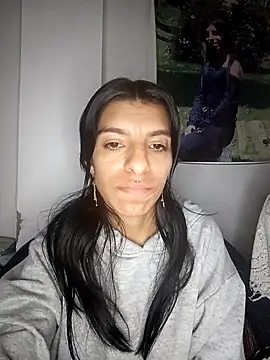 Snapshot of Ariell_Kieran chatting on October 10, 4:13 am Ariell Kieran online show from October 10, 4:13 am