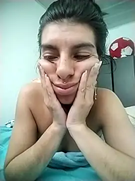 Snapshot of Ariell_Kieran chatting on February 1, 8:51 pm Ariell Kieran online show from February 1, 8:51 pm