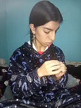 Snapshot of Ariell_Kieran chatting on January 8, 3:34 am Ariell Kieran online show from January 8, 3:34 am