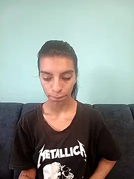 Snapshot of Ariell_Kieran chatting on October 27, 8:32 pm Ariell Kieran online show from October 27, 8:32 pm