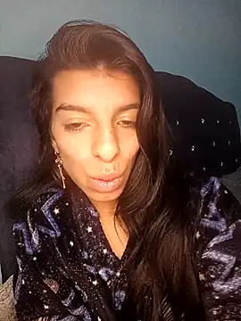 Snapshot of Ariell_Kieran chatting on January 15, 7:34 am Ariell Kieran online show from January 15, 7:34 am