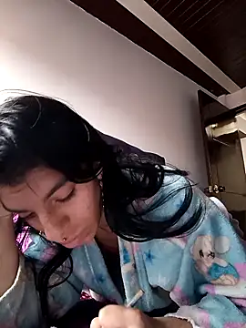 Snapshot of Ariell_Kieran chatting on March 13, 10:21 pm Ariell Kieran online show from March 13, 10:21 pm