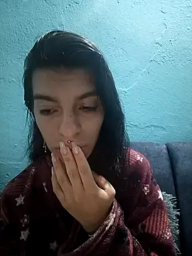 Snapshot of Ariell_Kieran chatting on October 16, 5:27 am Ariell Kieran online show from October 16, 5:27 am