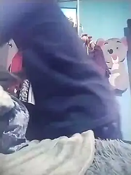 Ariell Kieran online show from April 2, 9:10 pm