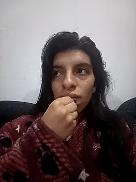 Snapshot of Ariell_Kieran chatting on February 11, 2:44 am Ariell Kieran online show from February 11, 2:44 am