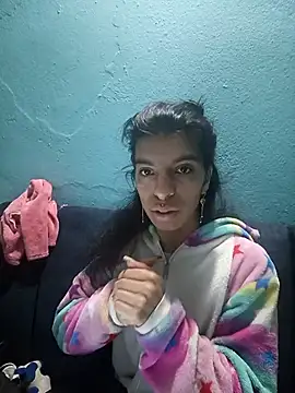 Snapshot of Ariell_Kieran chatting on November 14, 12:14 am Ariell Kieran online show from November 14, 12:14 am