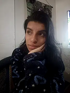 Snapshot of Ariell_Kieran chatting on October 5, 6:26 am Ariell Kieran online show from October 5, 6:26 am