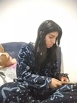 Ariell Kieran online show from July 5, 4:52 am