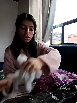 Snapshot of Ariell_Kieran chatting on March 21, 7:46 pm Ariell Kieran online show from March 21, 7:46 pm