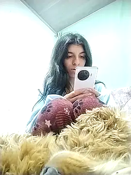 Ariell Kieran online show from March 19, 6:13 am