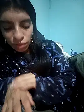 Snapshot of Ariell_Kieran chatting on November 28, 3:17 am Ariell Kieran online show from November 28, 3:17 am