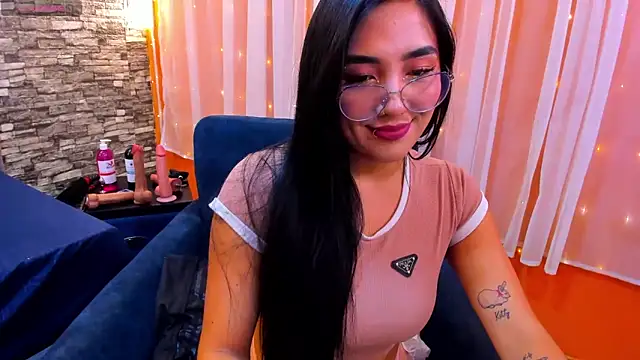 Enyel valmina online show from March 6, 9:09 pm