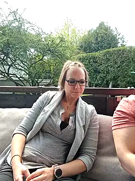 Fuxy-love69 online show from April 18, 12:51 pm