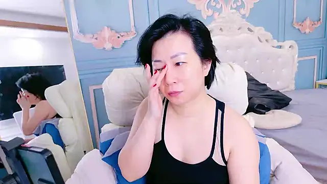 LucianaMe online show from November 8, 1:53 am