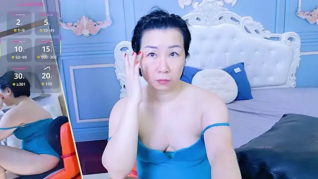 LucianaMe online show from October 29, 2:21 am