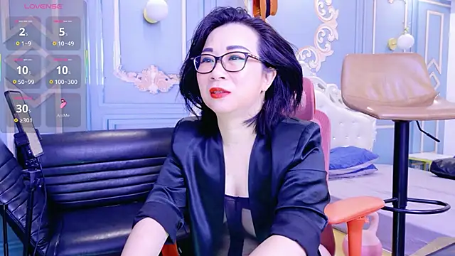 Snapshot of LucianaMe chatting on June 11, 3:14 am LucianaMe online show from June 11, 3:14 am