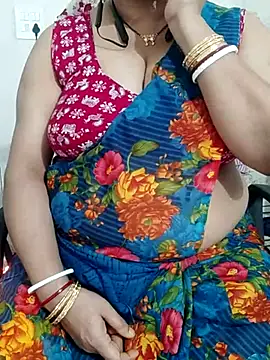 Snapshot of o-radha chatting on February 12, 10:46 am o-radha online show from February 12, 10:46 am