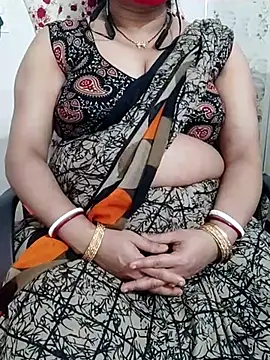 Snapshot of o-radha chatting on February 10, 2:52 am o-radha online show from February 10, 2:52 am